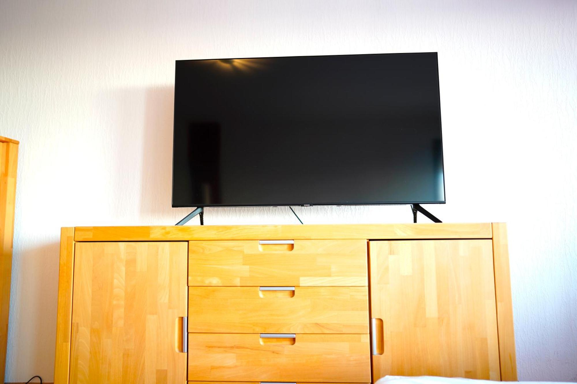 Grosse Ferienwohnung, Apartment In Leimen Wehome Komfort Esterno foto